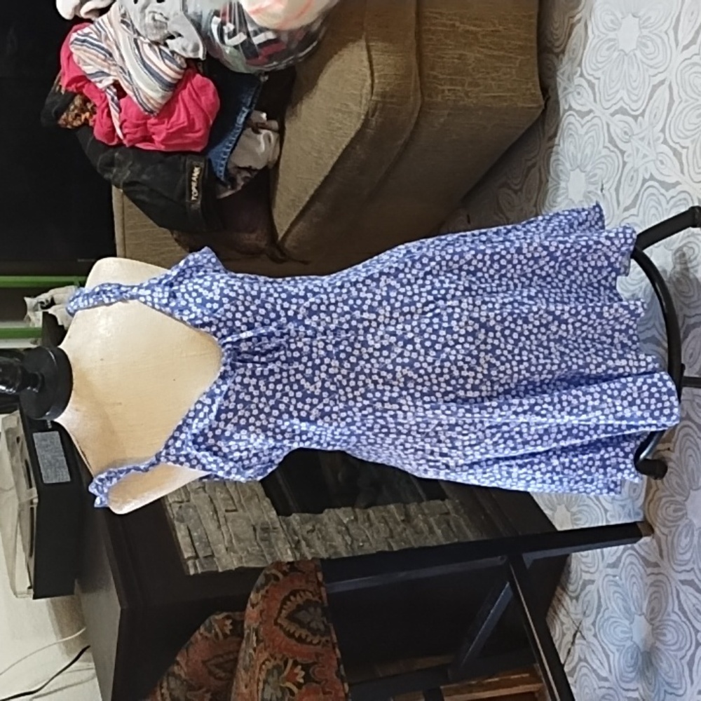 Summer Sun dress lightweight Blue white floral print Dainty Cute sz Med B20